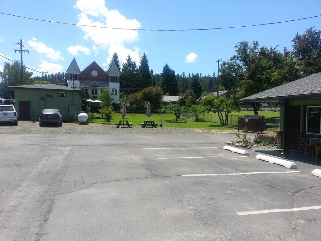 Mingo Motel Wallowa Exteriör bild